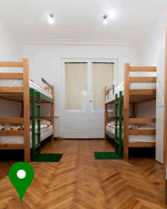 Budget hostel stay for solo travel in India