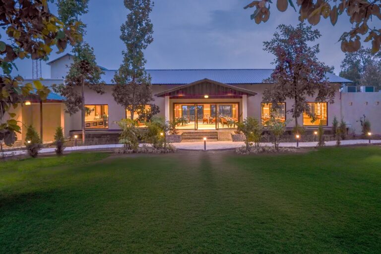 vana retreat corbett enterance